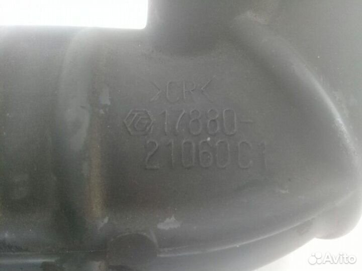 Патрубок воздушн.фильтра Toyota Bb NCP31 1nzfe