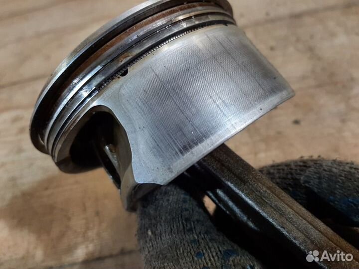 Поршень с шатуном Bmw 7-Series E66 4.8 2006