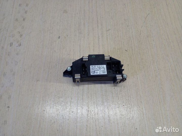 Резистор отопителя Skoda Rapid 2017 год