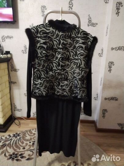 Костюм женский 48 50размер