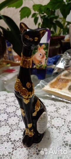 Статуэтки коты