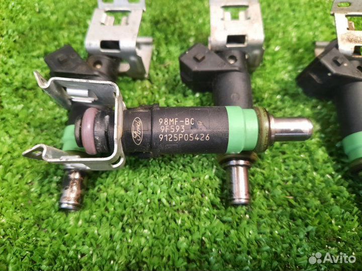 Форсунка топливная Ford Focus 2 хэтчбек 1.6