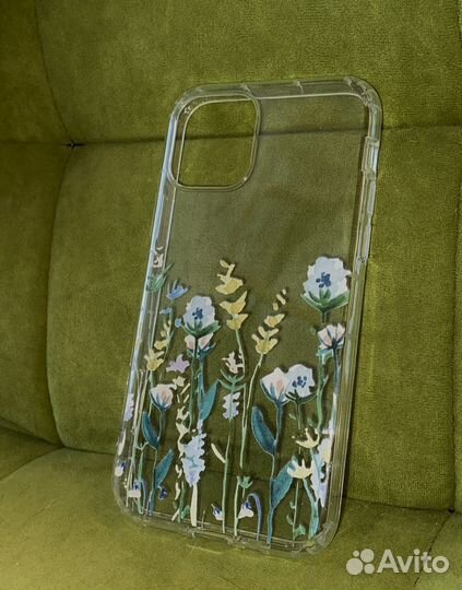 Прозрачный чехол на iPhone 11 pro