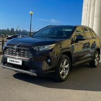 Toyota RAV4 2.0 CVT, 2021, 42 000 км, с пробегом, цена 3 700 000 руб.