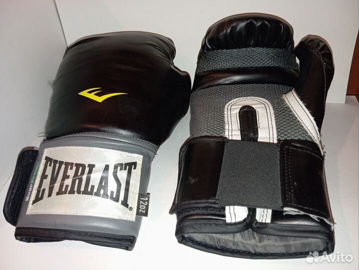 Боксерские перчатки Everlast 12 oz