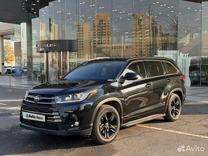 Toyota Highlander 2.0 AT, 2021, 26 800 км