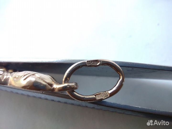 Подвеска кулон Хоккеист золото 585