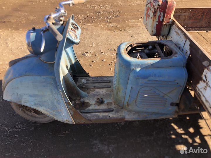 Мотороллер тг200