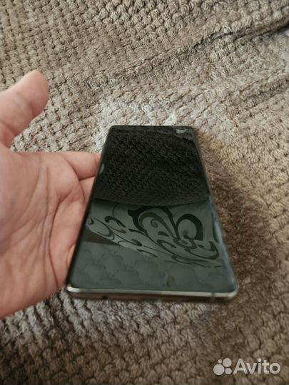 Samsung Galaxy S10+, 8/128 ГБ