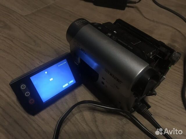 Sony DCR-hc52e.