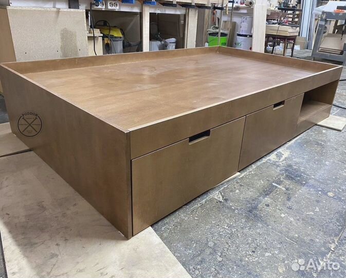 Кровать подиум