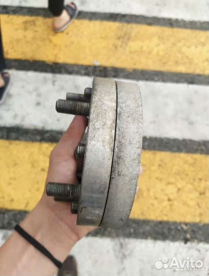 Колесные проставки 5х114.3