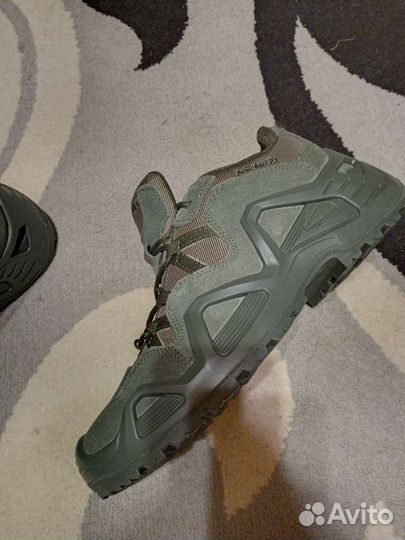 Тактические кроссовки Lowa