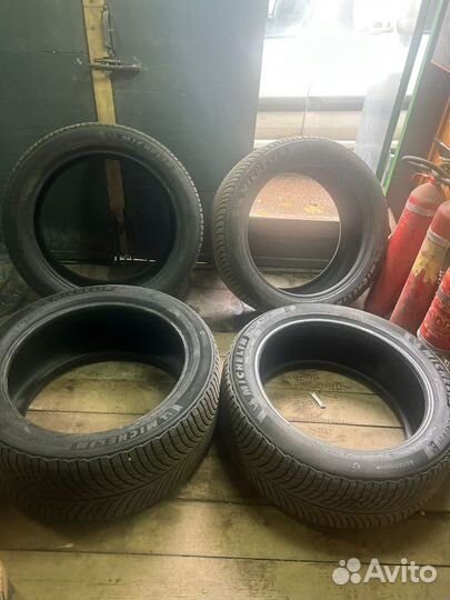 Michelin Alpin A5 255/40 R21 и 285/35 R21 200T