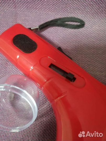 Игрушка-пистолет для лакомств