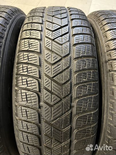 Pirelli Scorpion Winter 215/65 R16