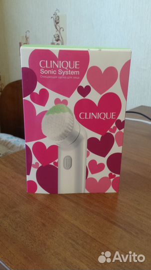 Clinique Sonic System щётка для лица