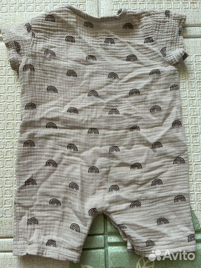 Костюмы летние и песочники для мальчика