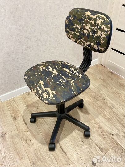 Компьютерное кресло для школьника бу