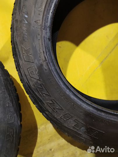 Bridgestone Blizzak DM-V1 235/60 R18