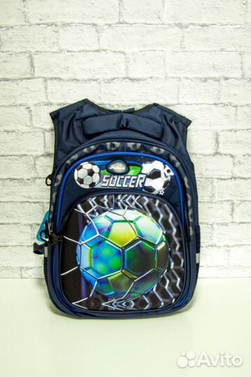 Рюкзак школьный для мальчика 1-4 класс новый