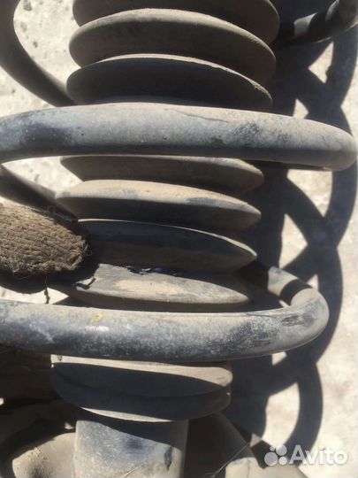 Стойки передние в сборе Honda Fit GE6