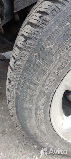 Tigar SUV Ice 215/65 R16 19B