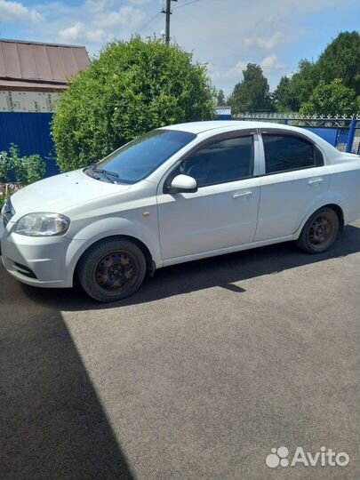 Chevrolet Aveo 1.4 МТ, 2011, 303 000 км