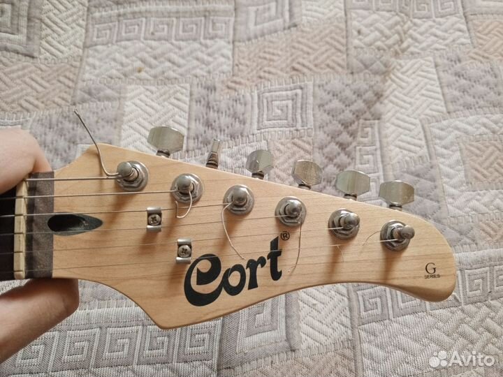 Электро гитара cort g100
