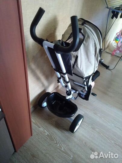 Детский велосипед с ручкой новый