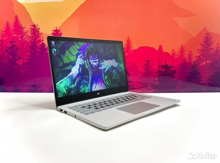 Ноутбук Xiaomi Mi Notebook Air / Core i5 / SSD