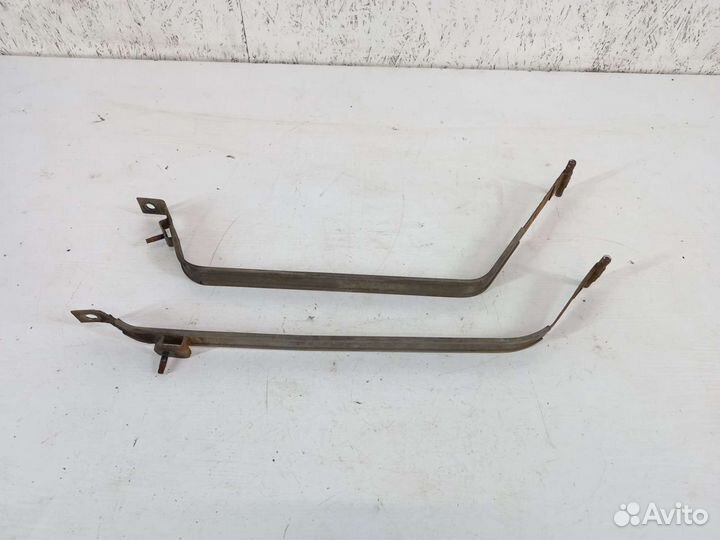 Лента крепления топливного бака Mitsubishi Lancer