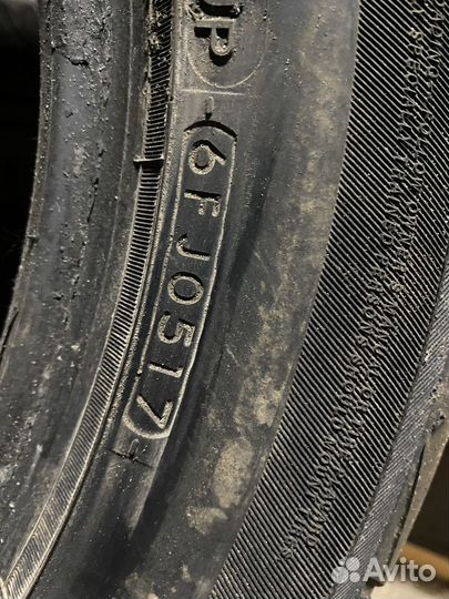 Yokohama Advan Fleva V701 225/55 R17 97W
