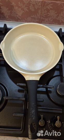 Сковорода Fissman 24 см