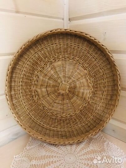 Поднос из бумажной лозы