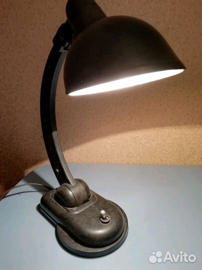 Лампа настольная