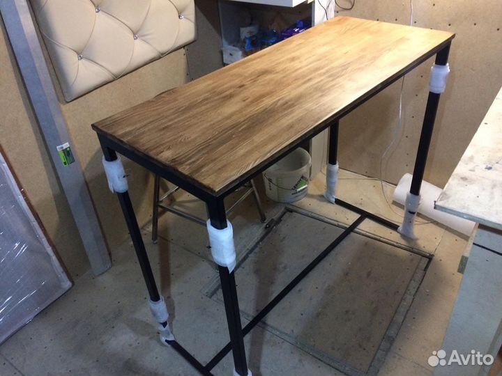 Стойка в стиле лофт