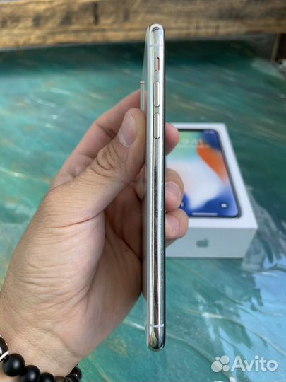 iPhone X, 64 ГБ