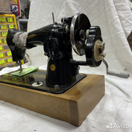 Швейная машинка Подольск рабочая в кофре (сзр)