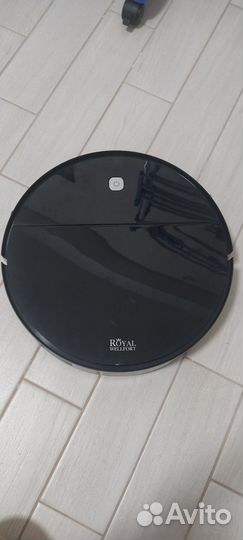 Робот-пылесос Royal Wellfort