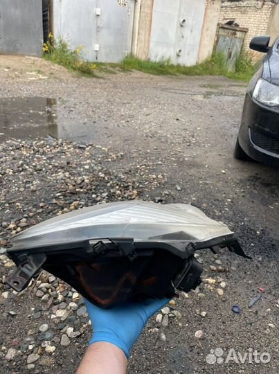 Фара Nissan Micra K12E