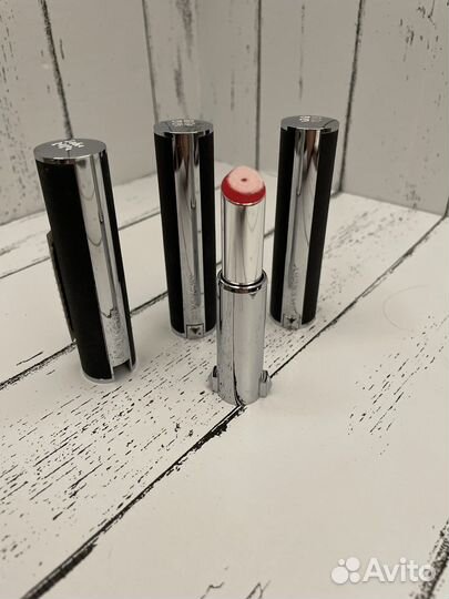 Жидкая губная помада Givenchy Le Rouge Liquide