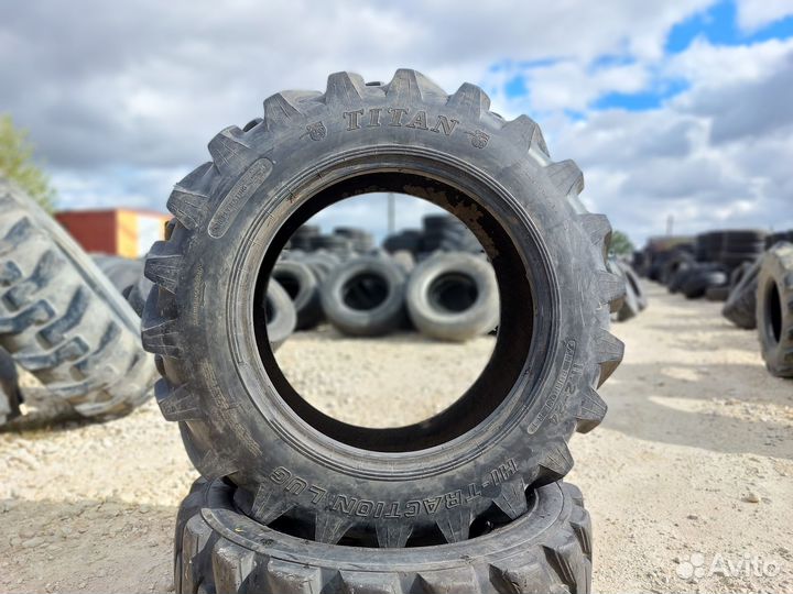 Шины на трактор 11,2-24 Titan Hi-Traction Lug Б/У