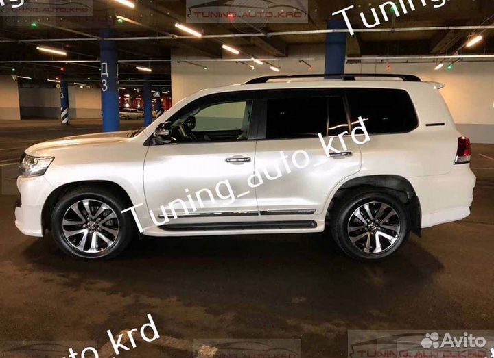 Молдинги дверей Toyota Land Cruiser 200