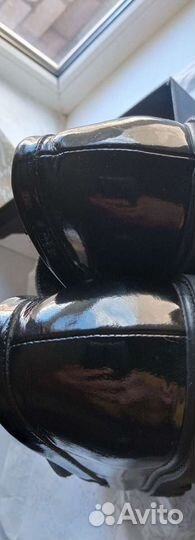 Лаковая обувь