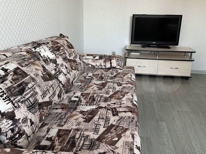2-к. квартира, 50 м², 2/19 эт.