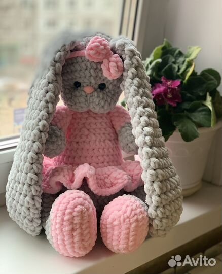 Вязаные игрушки Зайчик, Котик