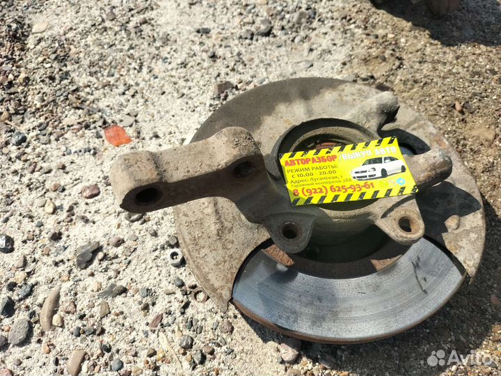 Поворотный кулак ваз 2114