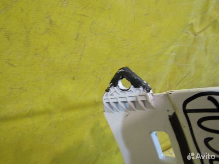 Бампер передний Москвич 3 20-25г 105604