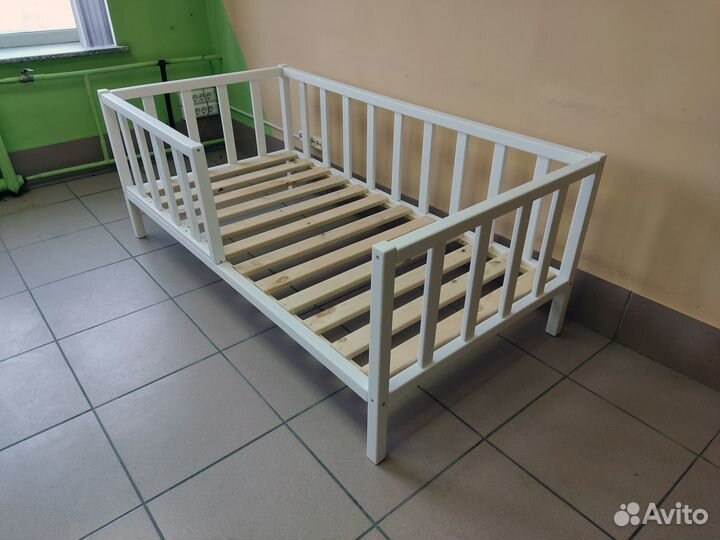 Детская кровать из массива сосны